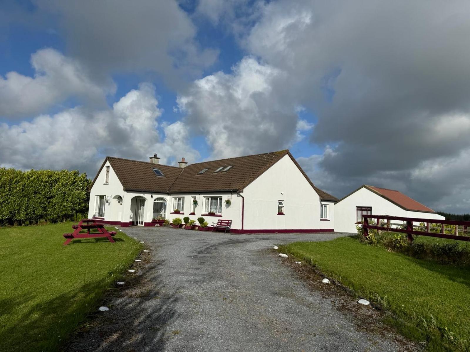 Puffin Rooms Lisdoonvarna Eksteriør bilde